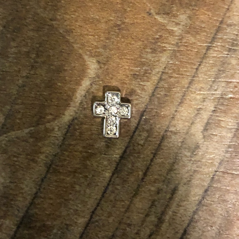 Origami Owl cross charm